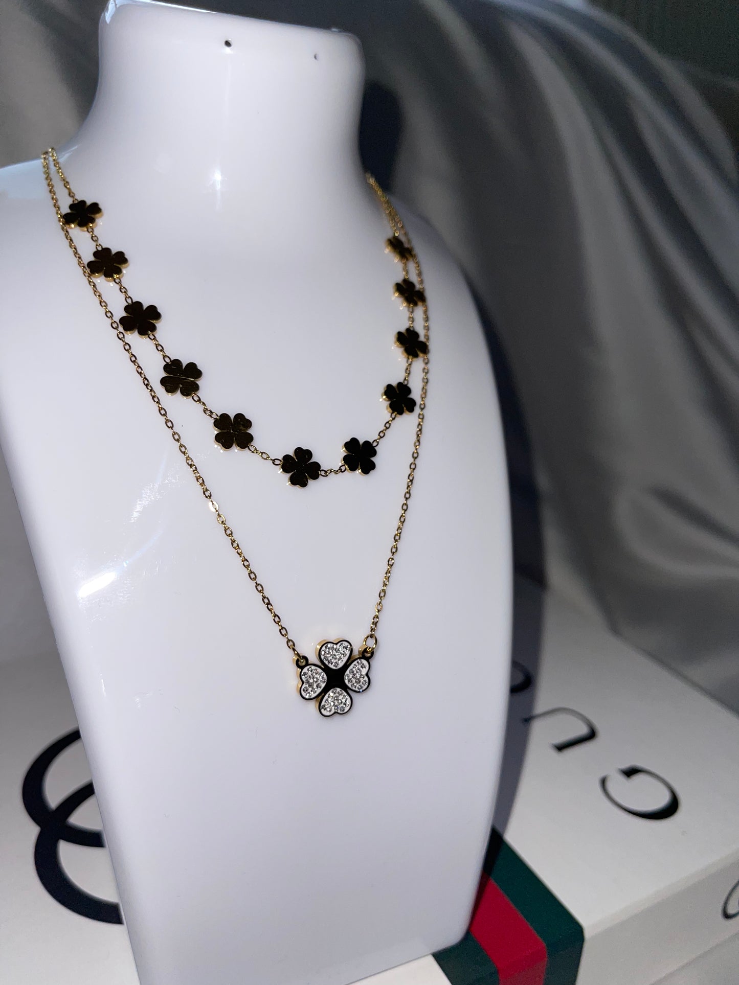 Collier 3